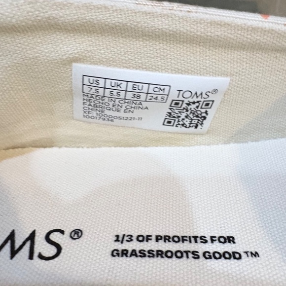 Tom’s Alpargata Rose Gold Pineapple Slip on Shoe Size‎ 7.5 - Picture 10 of 11